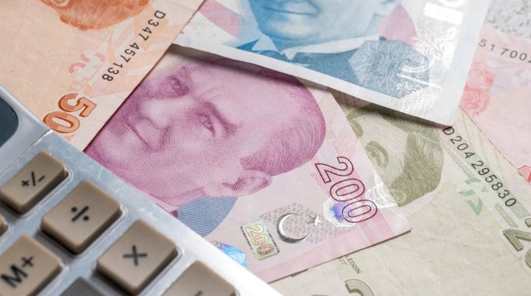 Üst düzey kamu çalışanlarının maaşları özel sektörü geçti: İşte en yüksek devlet memuru maaşları 16